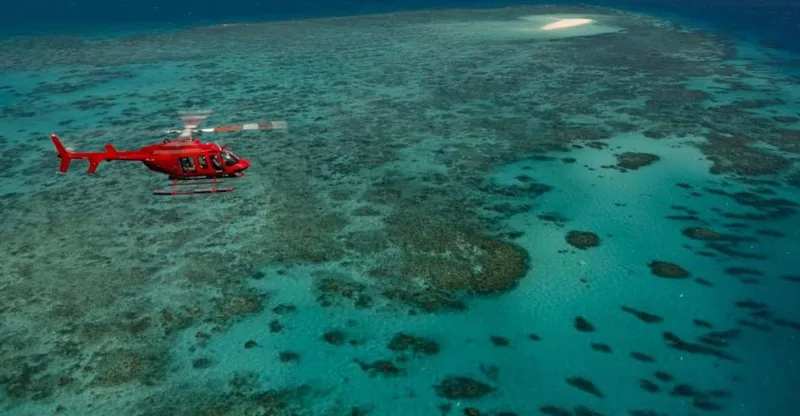 Great Barrier Reef 30-Minute Helicopter Flight — helicopter tour in Cairns