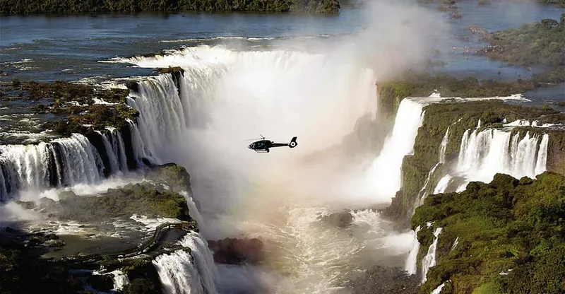 Helicopter tours in Iguazu Falls