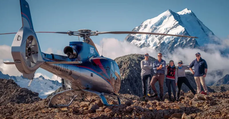 Helicopter tours in Mount Cook